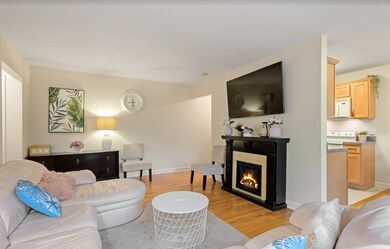 820 Seward St unit 2E, Evanston, IL 60202 - photo 7