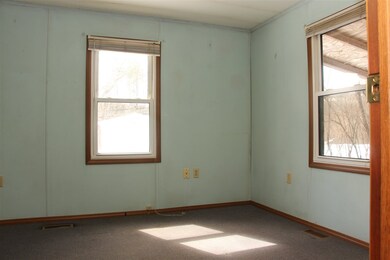 8 Lynwood Dr, Brattleboro, VT 05301 - photo 7