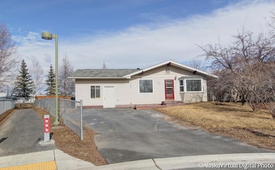 7411 Margaret Cir, Anchorage, AK 99518 - photo 2