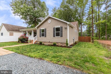 219 Rolando Dr, Colonial Beach, VA 22443 - photo 2