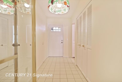 719 Kennely Rd unit E-69, Saginaw, MI 48609 - photo 7