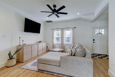 2417 Woodard St, Houston, TX 77026 - photo 6