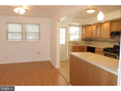 1217 Leiper St, Crum Lynne, PA 19022 - photo 5