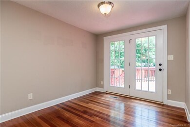 Bright and lovely breakfast room with a great view
