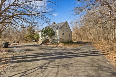 152 Sowams Rd, Barrington, RI 02806 - photo 2