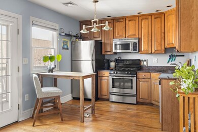 140-142 W 7th St unit 6, Boston, MA 02127 - photo 4