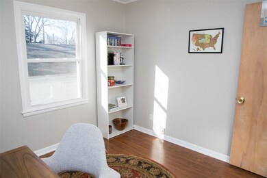 1032 21st St SE, Cedar Rapids, IA 52403 - photo 7