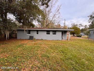 1932 Maclean Rd, Jacksonville, FL 32209 - photo 7