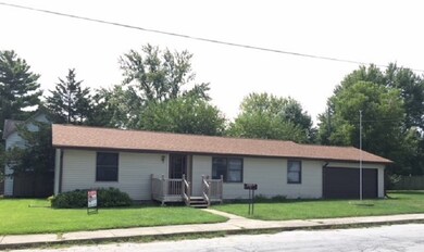 4 W Maple St, Flora, IN 46929 - photo 3