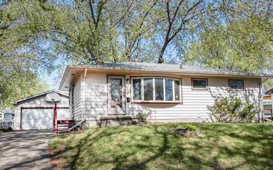 1260 St Andrews Ave, Waterloo, IA 50701 - photo 2