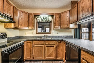 1029 Hidden Acres Ct, Columbus, OH 43224 - photo 5