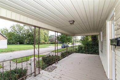 2425 Cedar St, Anderson, IN 46016 - photo 5