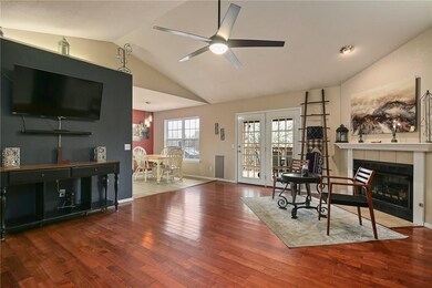 31 Slifer Dr Bella Vista, AR 72714