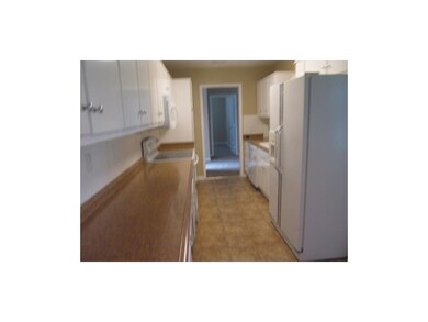 706 Twilight Ct, Raymore, MO 64083 - photo 4