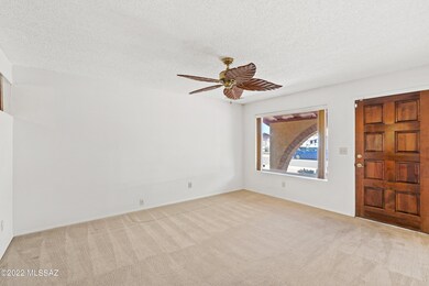 06-Living Area