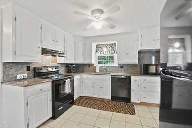 185 Pine St, Danvers, MA 01923 - photo 6