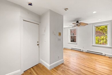 16 Henchman St unit 3R, Boston, MA 02113 - photo 4