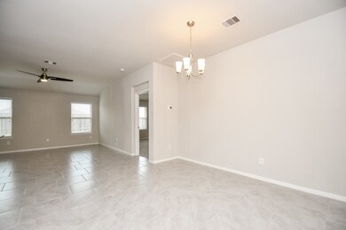 Once again, the open floor plan design concept comes through, with wide open, clear space for your treasured home pieces. This is the view from the interior of the huge living/space.