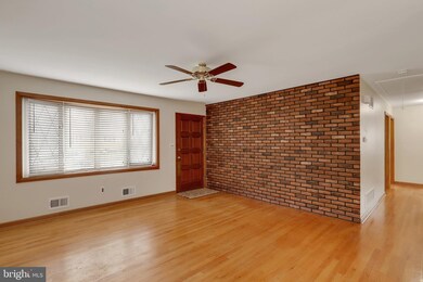 614 Luther St, Brooklyn, MD 21225 - photo 5