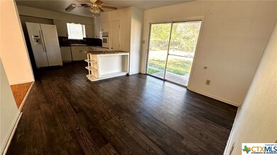 2402 Post Oak Ave, Copperas Cove, TX 76522 - photo 6