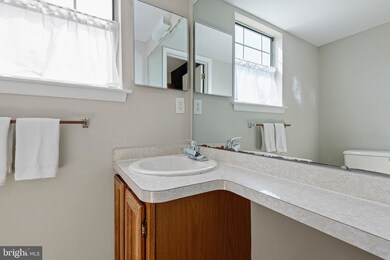 5105 W Woodmill Dr, Wilmington, DE 19808 - photo 7