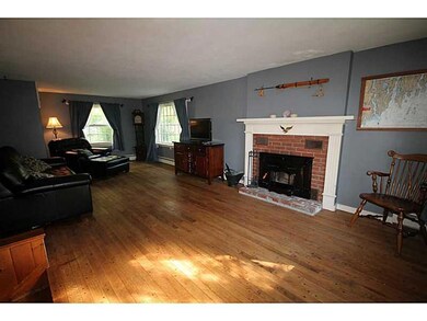 25 Montgomery Rd, Boothbay Harbor, ME 04538 - photo 4