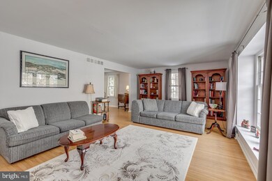 25 Pawtucket Dr, Cherry Hill, NJ 08003 - photo 7