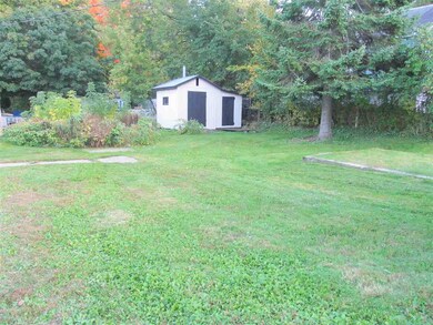 54 Cross St, Newport, VT 05855 - photo 3