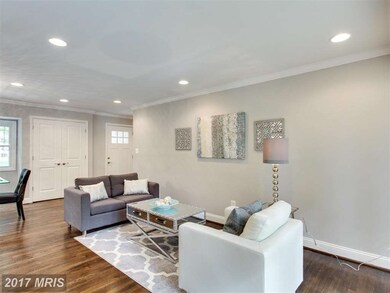 9213 Brian Dr, Vienna, VA 22180 - photo 4