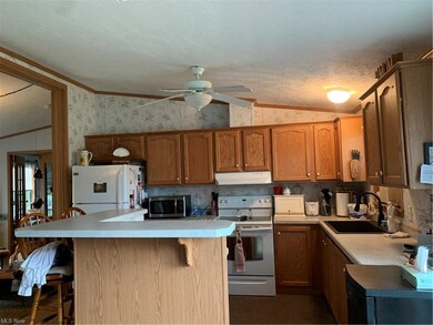 Center Island with breakfast bar.