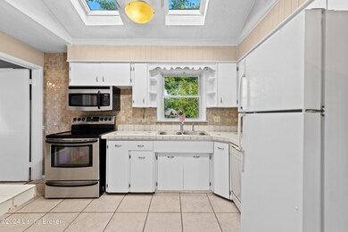 7204 Arnoldtown Rd-10