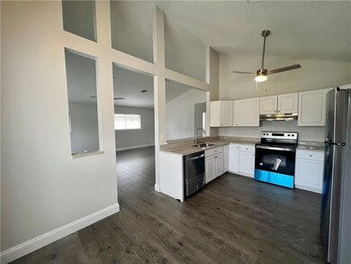 22750 Pickerel Cir, Boca Raton, FL 33428 - photo 4