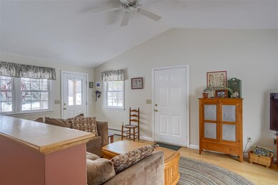 16 Tamarack Ln, Amherst, NH 03031 - photo 5