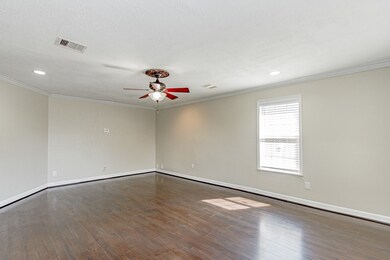 10262 Scotsbrook Dr, Houston, TX 77038 - photo 6