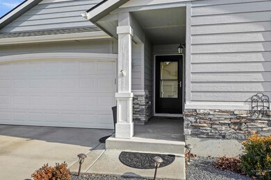 16404 N Golfview Ct, Nampa, ID 83687 - photo 3