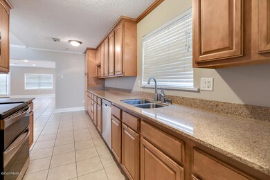 218 Village Lane-3
