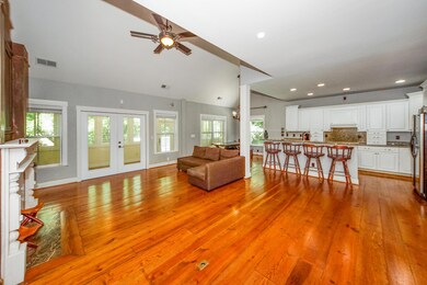 655 Faulkner Dr, Mount Pleasant, SC 29466 - photo 2