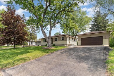 8941 Bryant Ave S, Bloomington, MN 55420 - photo 2