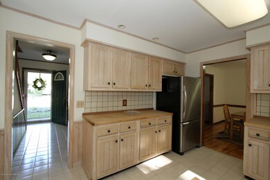 813 Windsor St, Forked River, NJ 08731 - photo 5