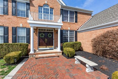 4 Matthew Ct Upper Freehold NJ-large-006