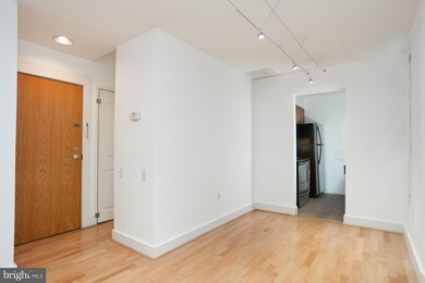 1842 California St NW unit 8B, Washington, DC 20009 - photo 4