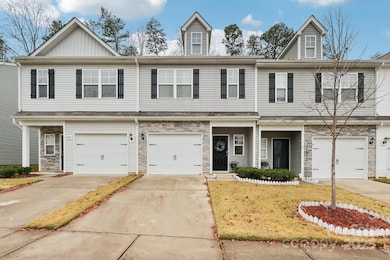 8041 Alderton Ln, Charlotte, NC 28215 - photo 2