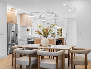 25 Avon St, Somerville, MA 02143 - photo 2