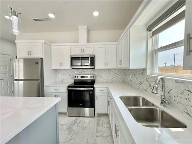 2404 E Viviana St unit 2, Edinburg, TX 78542 - photo 4