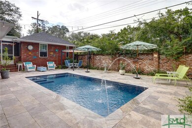 Private pool and entertaining area