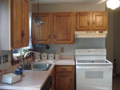 13B Woodland Ave, Milford, MA 01757 - photo 3