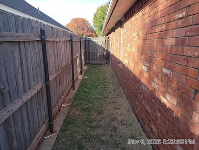 3703 NE Bradford St, Lawton, OK 73507 - photo 4