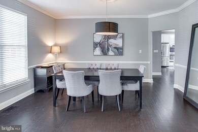 17052 Anns Brook Ct, Woodbridge, VA 22191 - photo 7