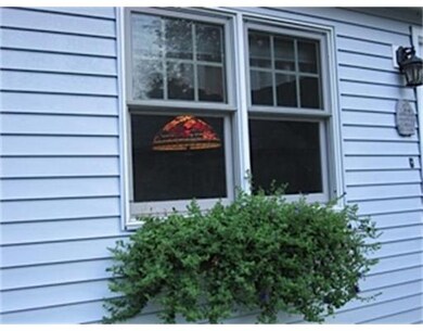 102 Glendale St, Worcester, MA 01602 - photo 5