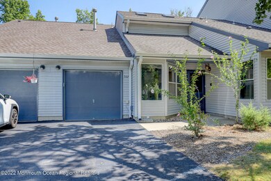 502 Bayberry Ct, Englishtown, NJ 07726 - photo 2